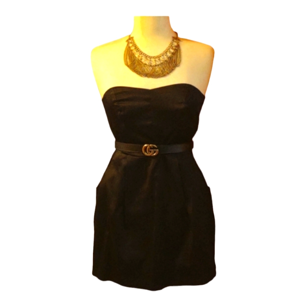 Forever 21 sz M little black dress satin, with pockets accessories not included